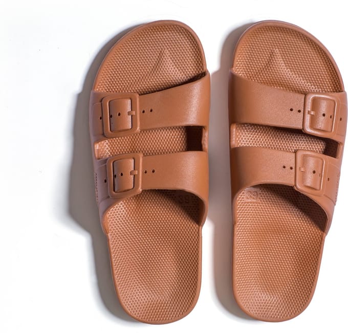Freedom Moses Slippers Toffee - Maat 44/45