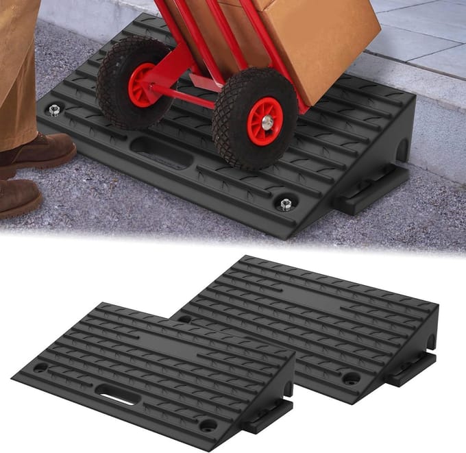 Set van 2 Robuuste Rubberen Stoeprandplaten voor Oprit en Garage