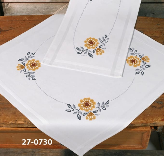 Permin borduurpakket tafelkleed bloemen 27-0730 voorbedrukt