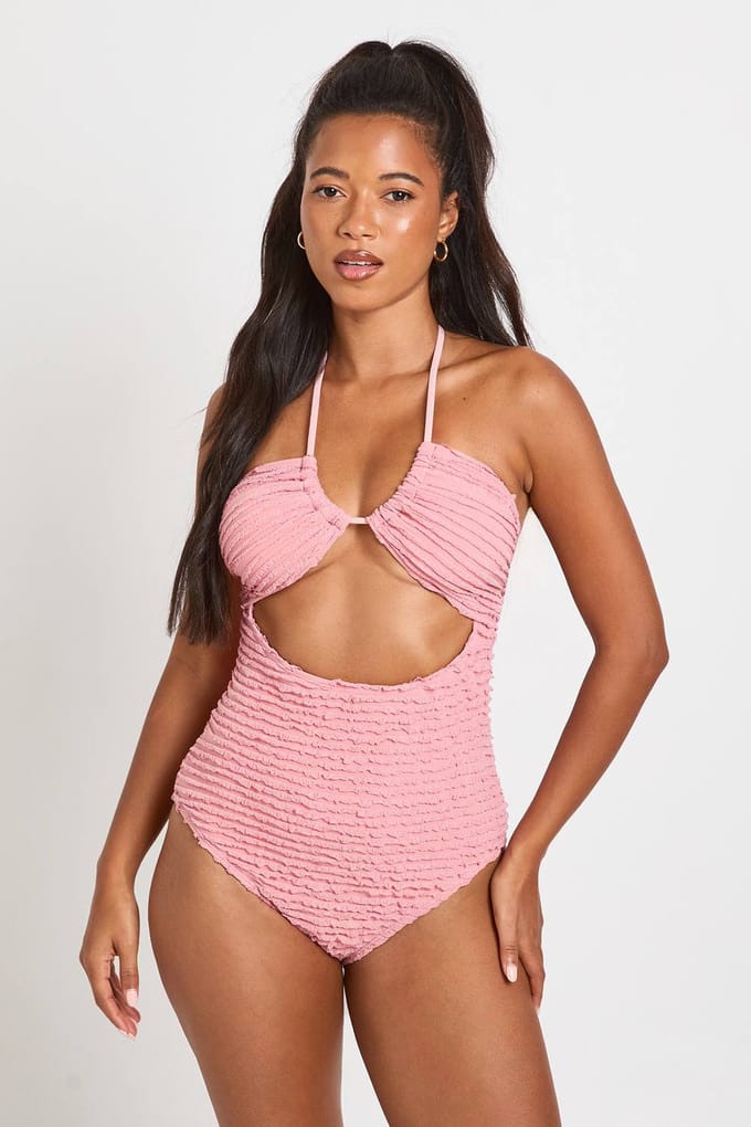 boohoo Dames Gestructureerd Badpak Met Halternek En Cut-out | Roze | Maat: 36