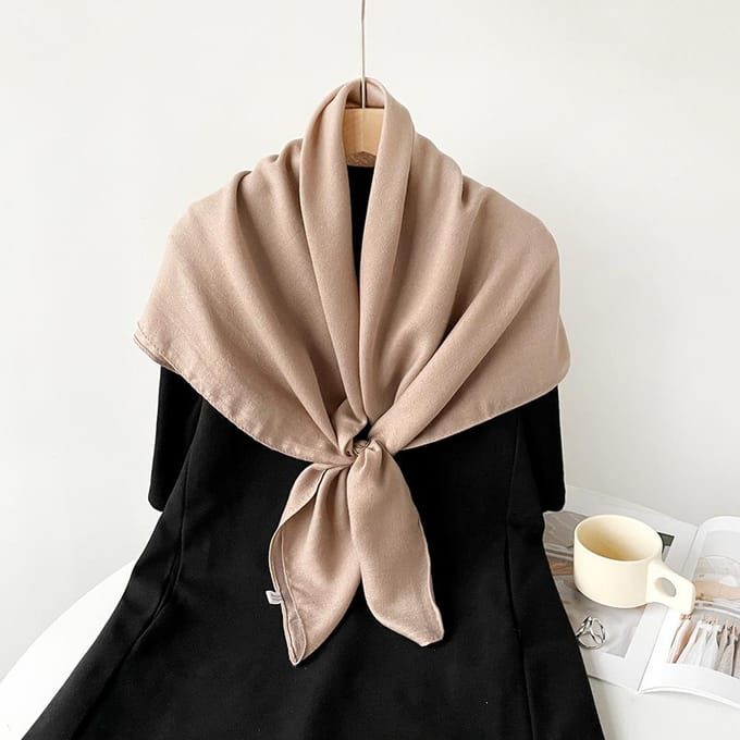 Écharpe d'été 90 cm en coton et lin de couleur unie, écharpe de plage pour femmes, châle écharpe polyvalente 90*90cm gray