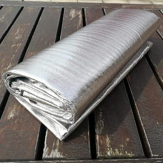 Tapis de camping léger en film d'aluminium avec un design résistant à l'humidité et durable 100*200cm white