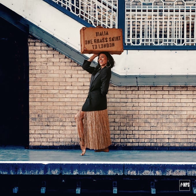 Malia - Malia: One Grass Skirt To London (CD)