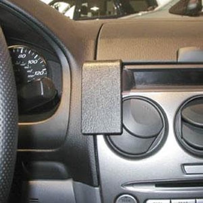 Brodit center mount v. Mazda 6 02-03