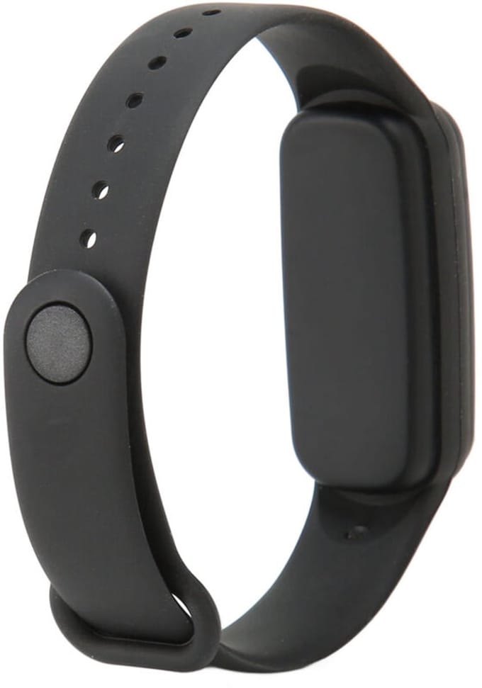 Zwarte armband tegen muggen