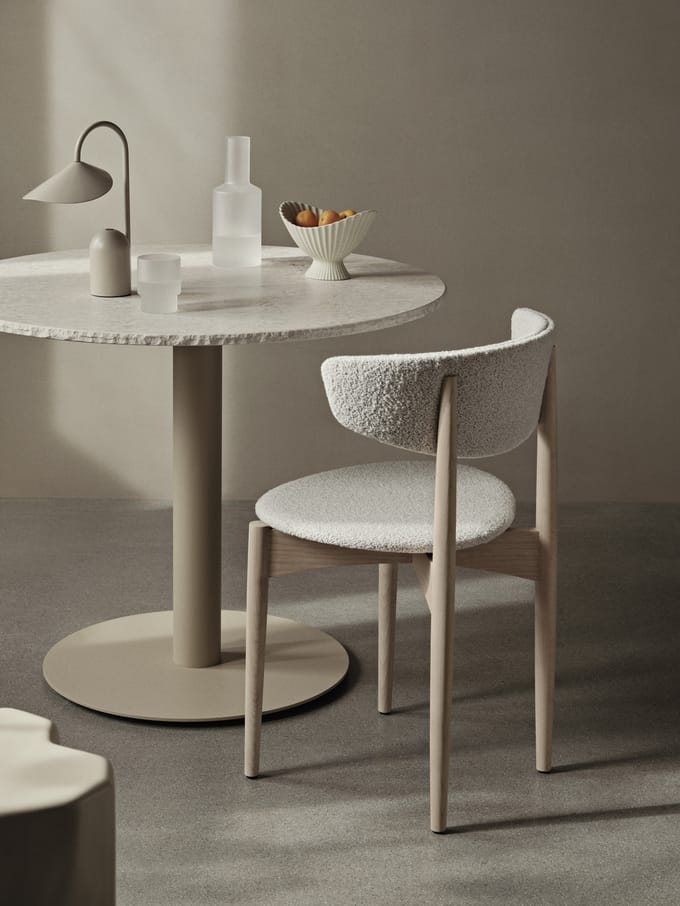 Ferm Living Mineral eettafel 90 x 90 cm - bianco curia/cashmere