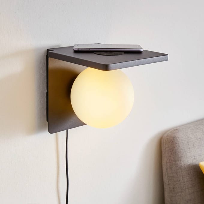 EGLO Ciglie Wandlamp met QI lader - 1 lichts - 18 cm. - E14 - zwart
