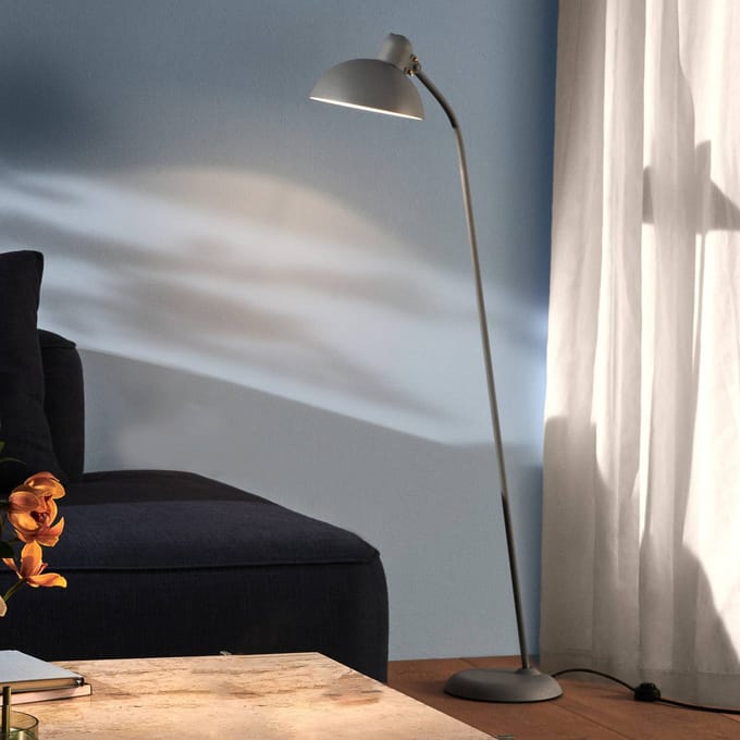 Fritz Hansen Kaiser Idell 6556-F Vloerlamp - easy grey