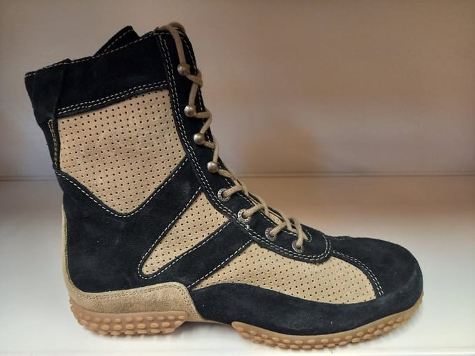 Wolky Downforce 2 halfhoge veterboot zwart suede maat 40