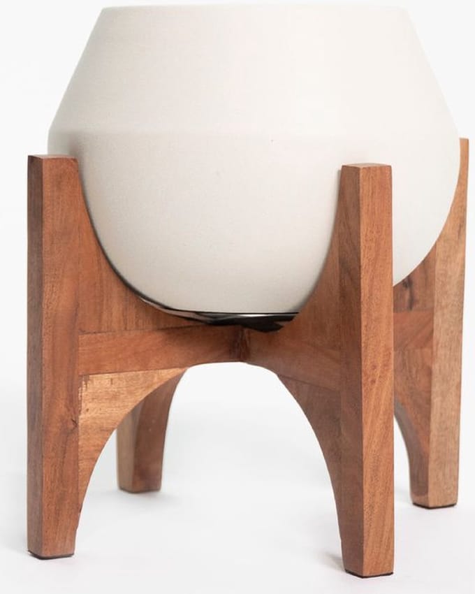 Sissy-Boy - Witte plantenpot met houten standaard