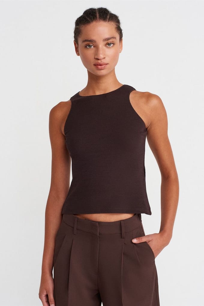 Gevormde Geribde Mouwloze Blouse