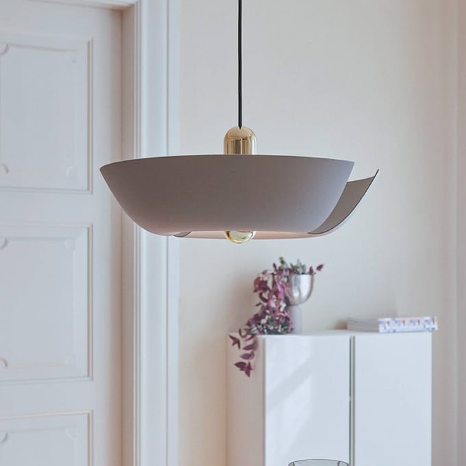 AYTM hanglamp Cycnus, taupe, Ø 30 cm, aluminium, E27