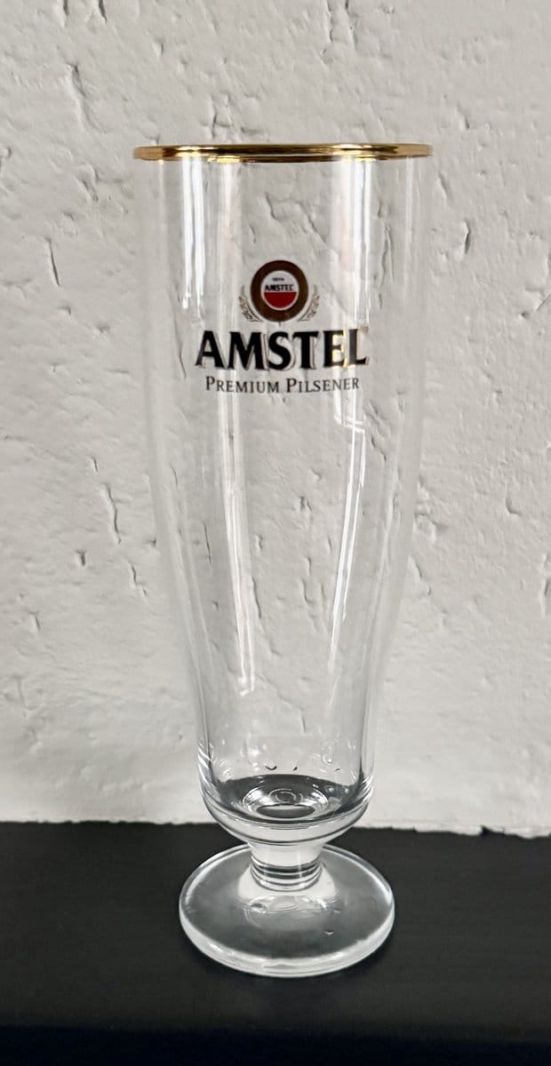 6 x Amstel Premium Pilsner met gouden rand , bierglas op voet