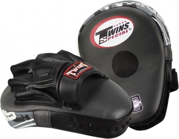 Twins Deluxe Punching Focus Mitts Pads PML 15 Leer