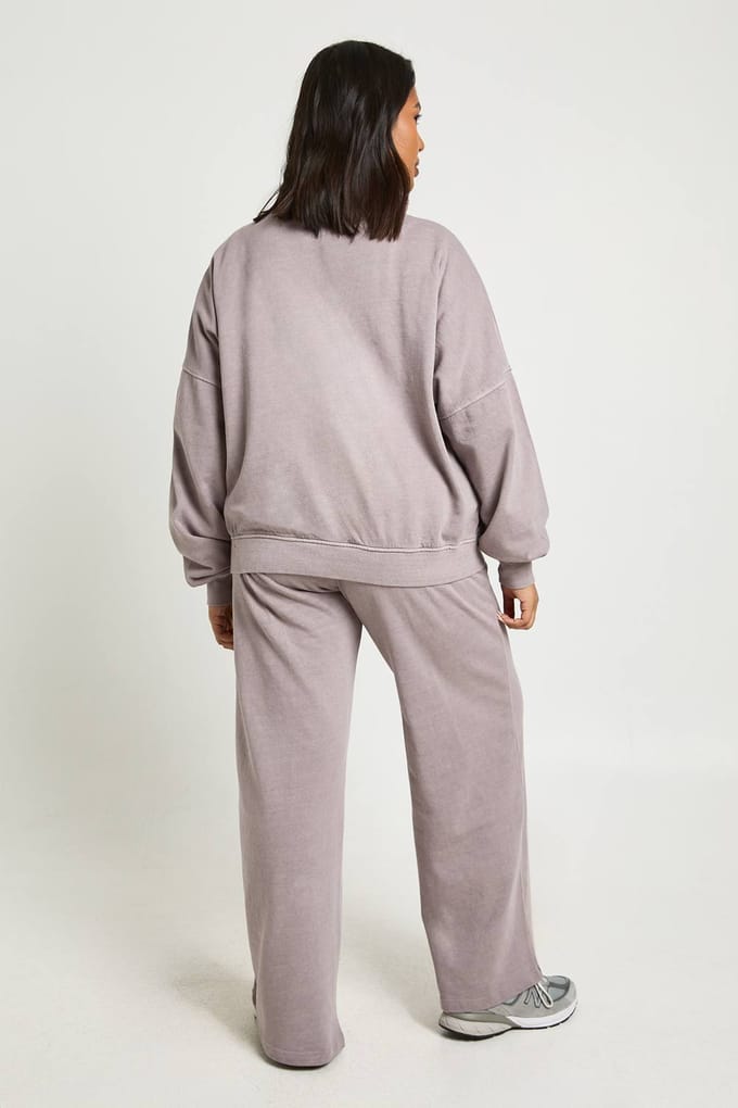 boohoo Dames Plus Washed Funnel Neck Sweatshirt Trainingspak | Grape | Maat: 28