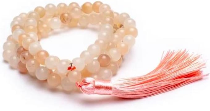 Mala met 108 Roze Jade kralen & een kwastje
