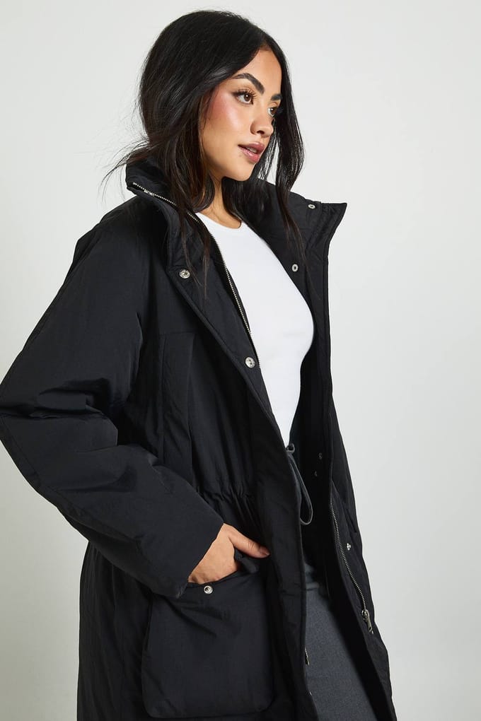 boohoo Dames Cinched Waist Longline Parka | Black | Maat: 10