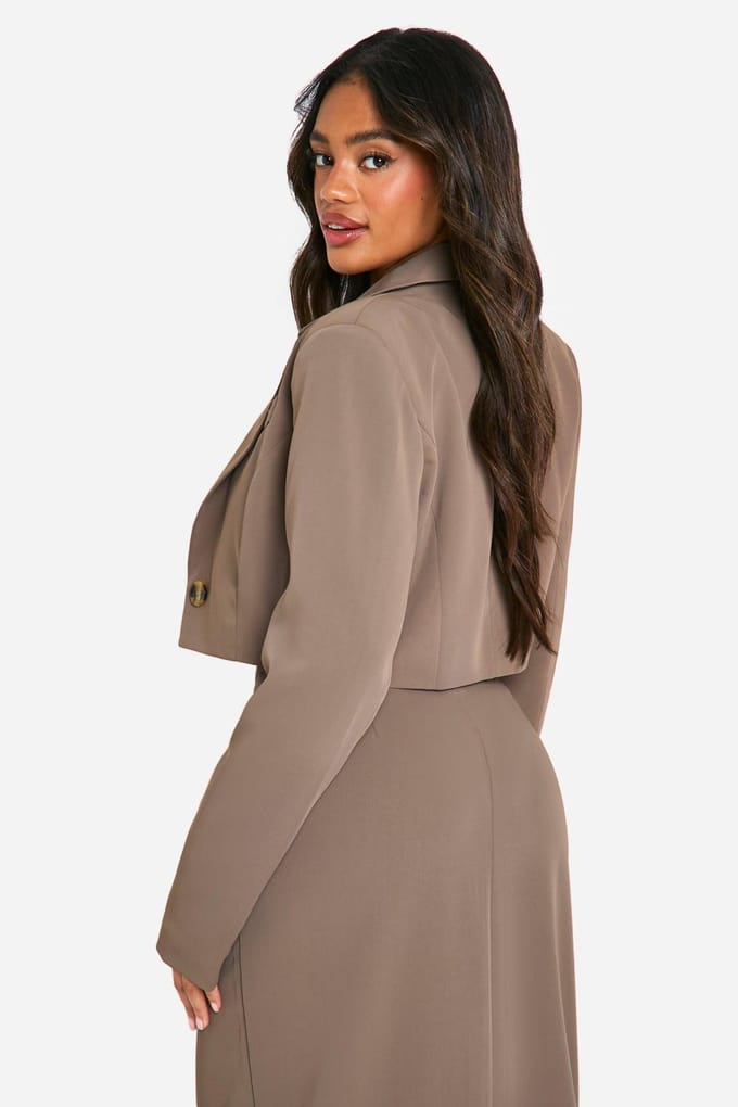 boohoo Dames Oversized Cropped Boxy Tailored Blazer | Mocha | Maat: 16