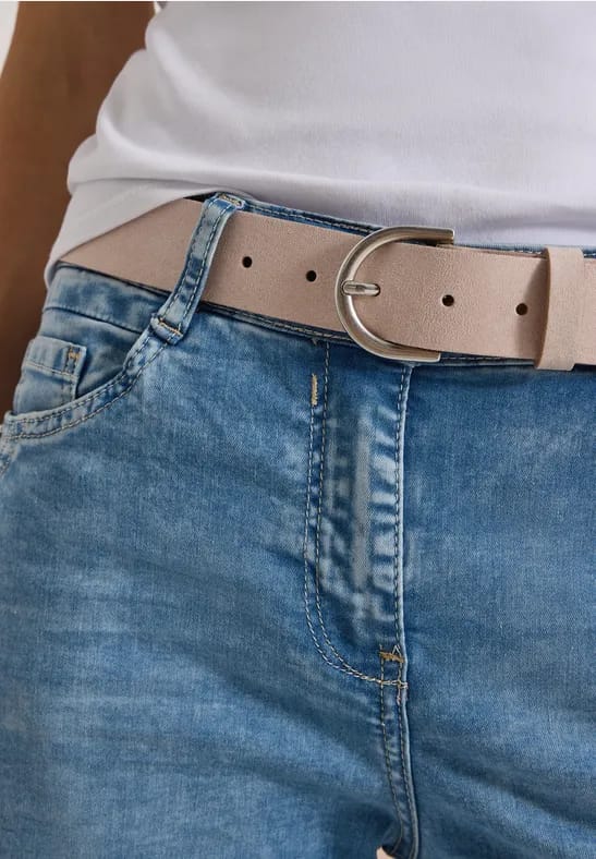 Riem met metalen details