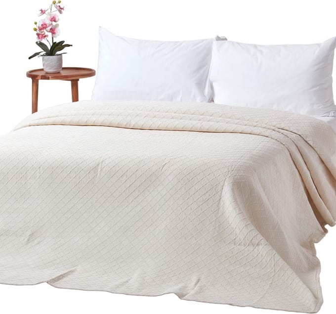 Homescapes Crèmewitte Diamant Sprei 230 x 260 cm