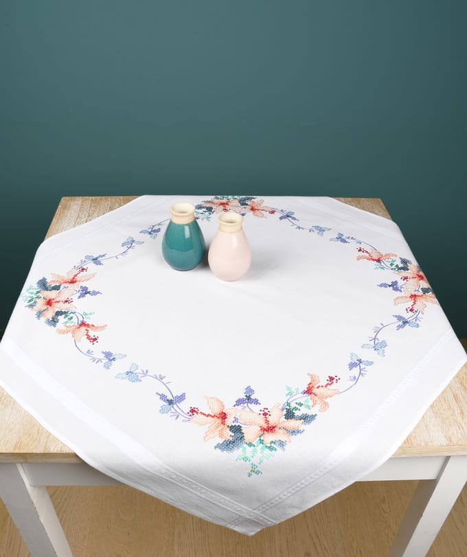 Vervaco - Tafelkleed kit met ingeweven boord - 80 x 80cm - Hibiscus - PN-0186450