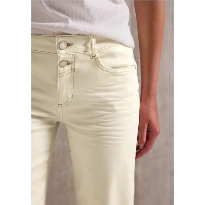Straight Legs jeans