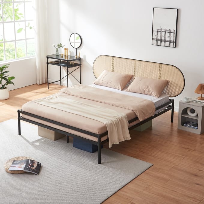 Metalen bed Linköping 160x200 cm zwart en rotan look [en.casa]