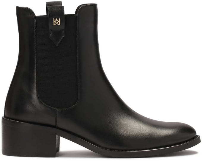 Slip-on black Chelsea boots with elastics and loops
