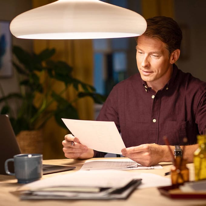 Philips LED spot LED klassiek 60W G93 E27 WW CL ND 1PF E27