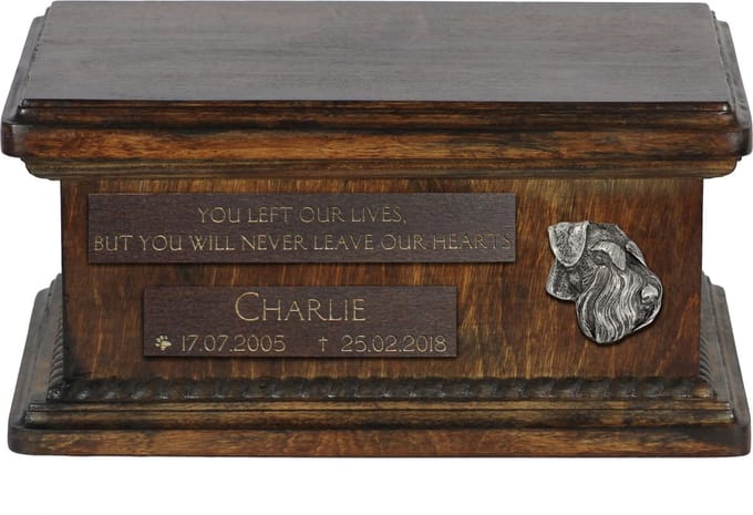 Persoonlijke houten urn voor schnauzer as met gravure, klein formaat