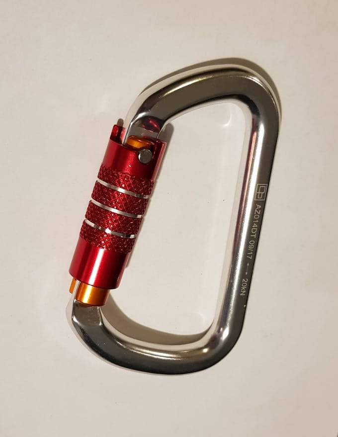 LANEX AZ014DT; Aluminium karabijnhaak met TRIACT LOCK - Aluminium / rood