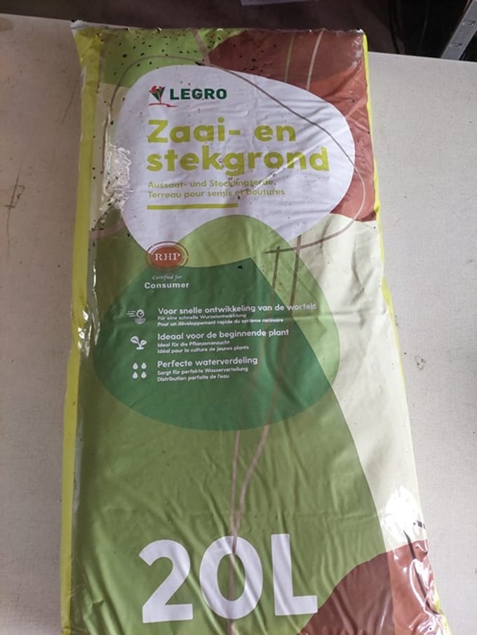 Legro Zaai- en Stekgrond ca 20 Liter