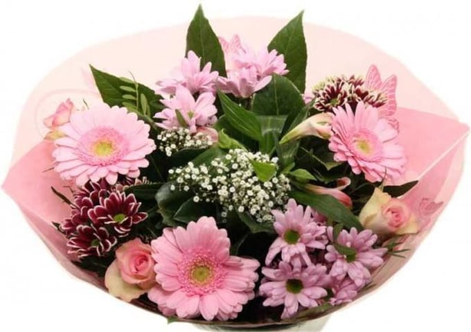 Biedermeier roze boeketje bloemen