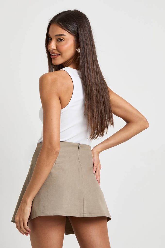 boohoo Dames Crêpe Wikkel Geplooide Skort | Stone | Maat: 6