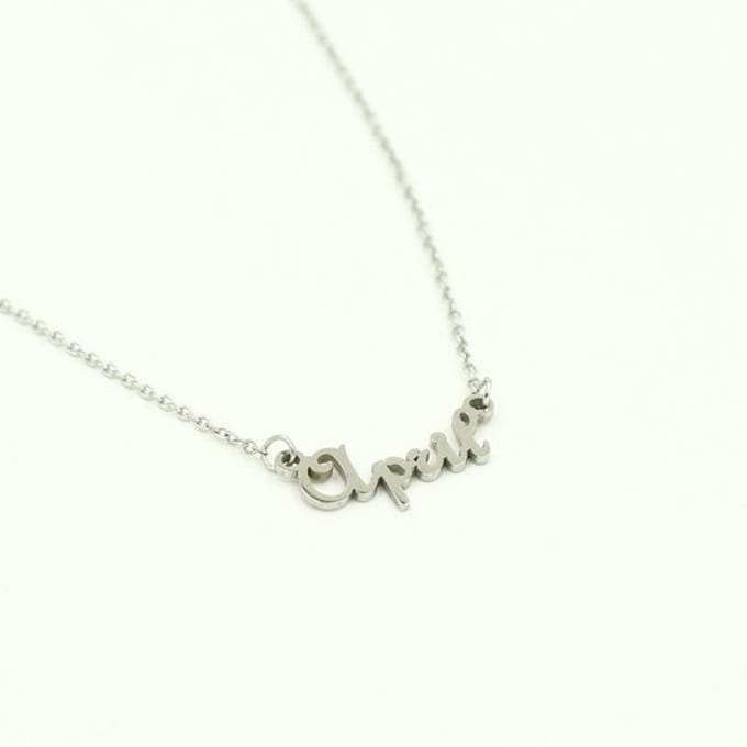 Ketting-maand april zilver