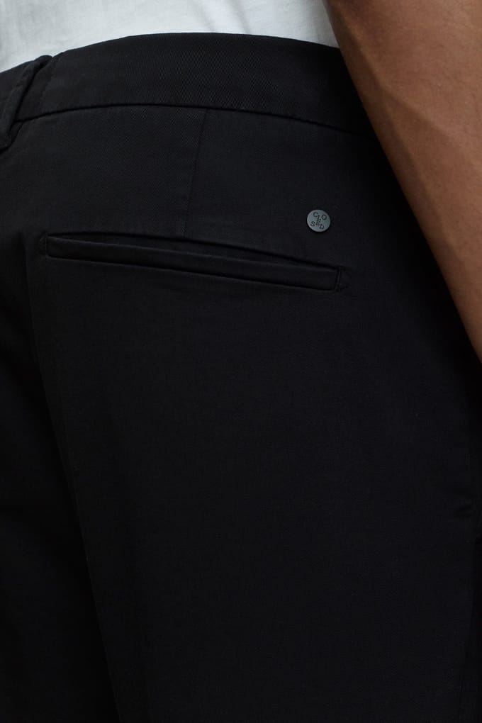 Closed Clifton True Black Taglia: W38L32 | Pantaloni Outlet | Uomo | Nero