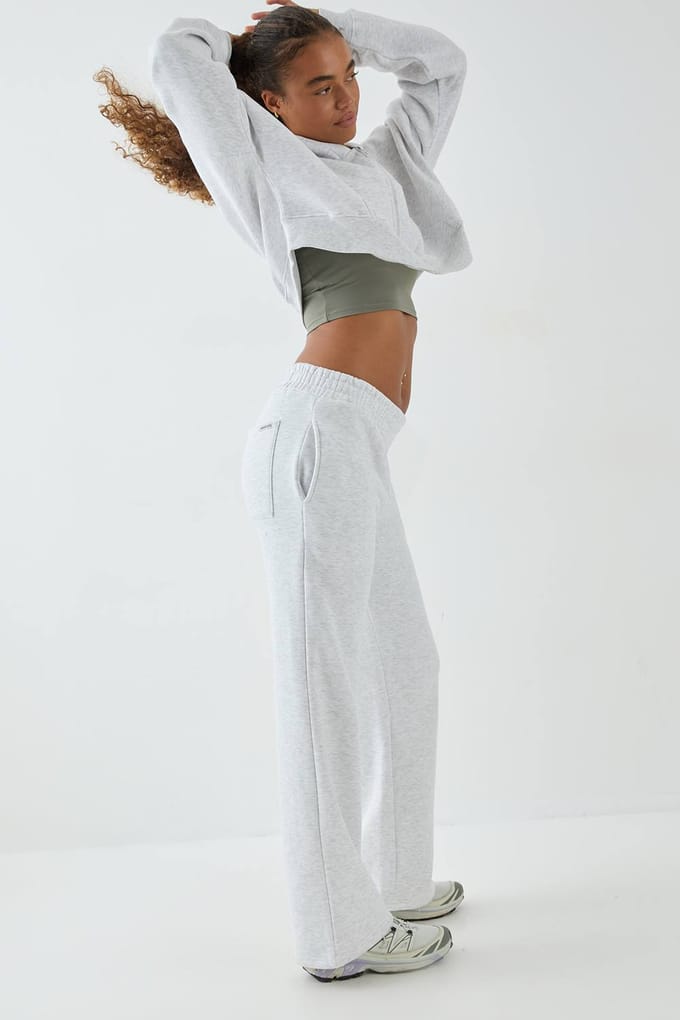 Dames DSGN Studio Boxy Crop Hoodie | Asgrijs | Maat: Large