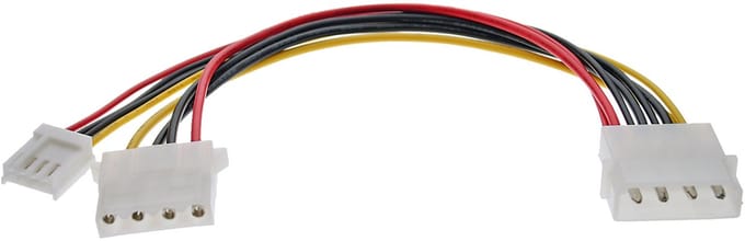 InLine® Power Y-kabel intern, 1x 5,25 naar 1x 3,5 + 1x 5,25, 0,20m