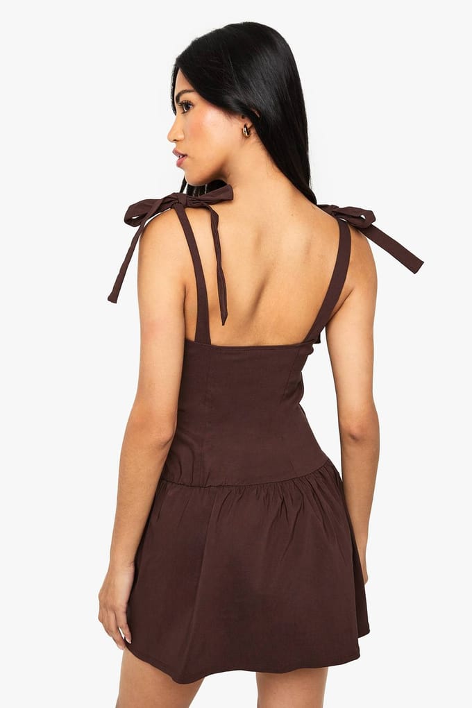 boohoo Dames Button Through Dropped Waist Mini Dress | Chocoladebruin | Maat: 40