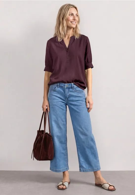 Blouse met korte mouwen, split in de hals en elastische zoom