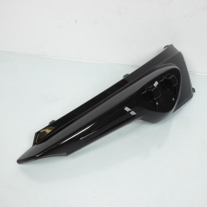 Achterkap rechts P2R voor scooter Yamaha 50 Slider zwart glanzend Nieuw