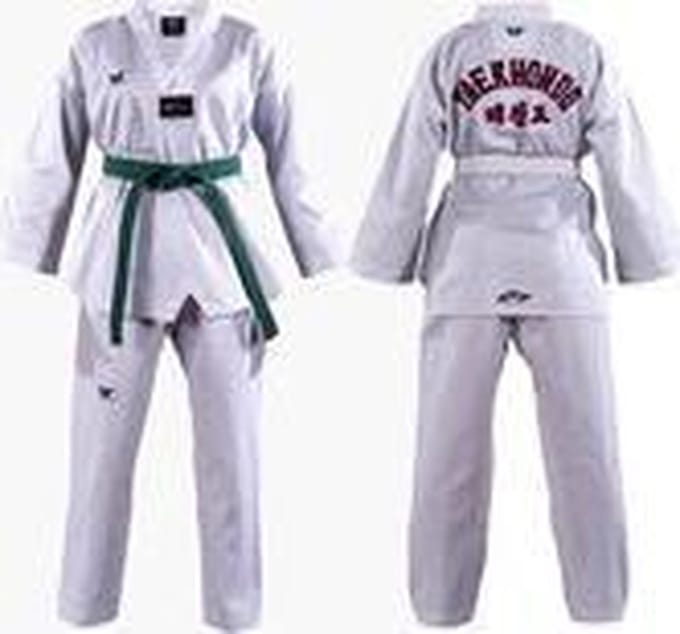 Tusah WT Taekwondo Pak Geborduurde Rug 190cm