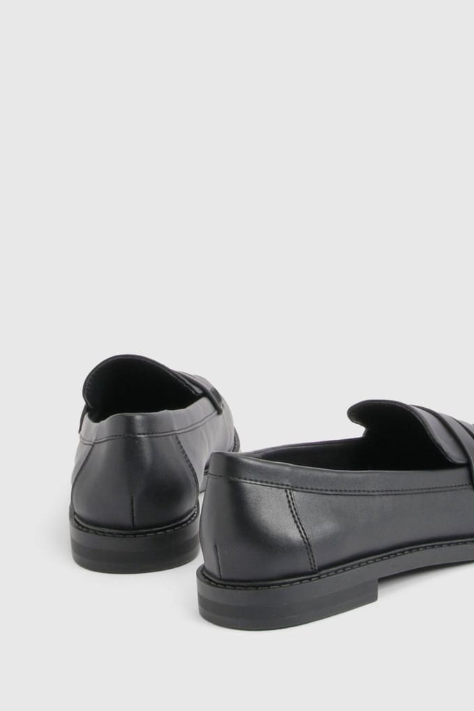 boohoo Dames Basic Platte Loafers | Black | Maat: 4