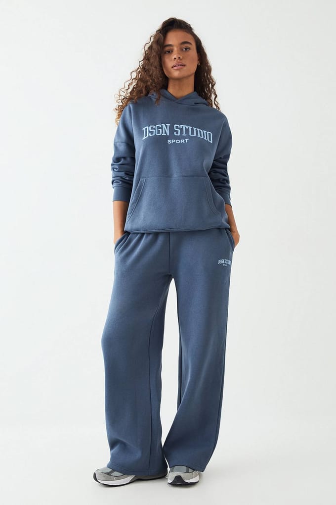 Dames DSGN Studio Sports Applique Hooded Trainingspak | Marineblauw | Maat: Medium
