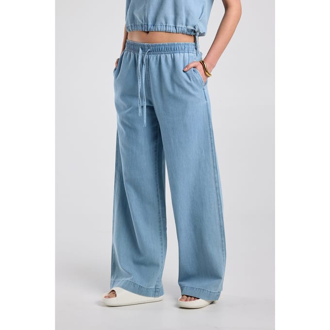 America Today Primrose Light Blue Größe: XS | Ausgestellte Hosen Outlet | Damen | Blau