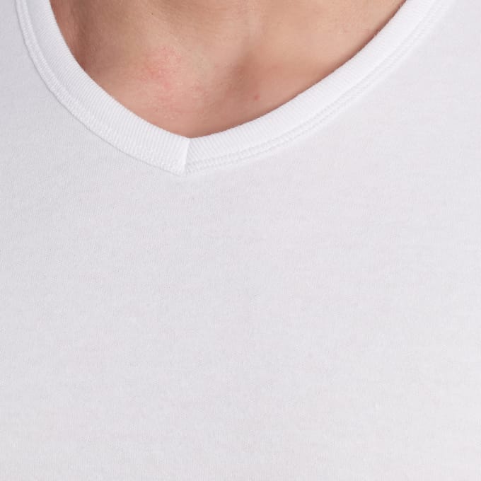 Heren thermoshirt van 100% katoen, wit, V-hals, korte mouw