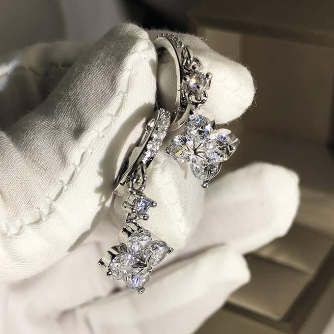 18-karaats Witgoud en Diamant Stud Oorbellen Door Hakusa gray