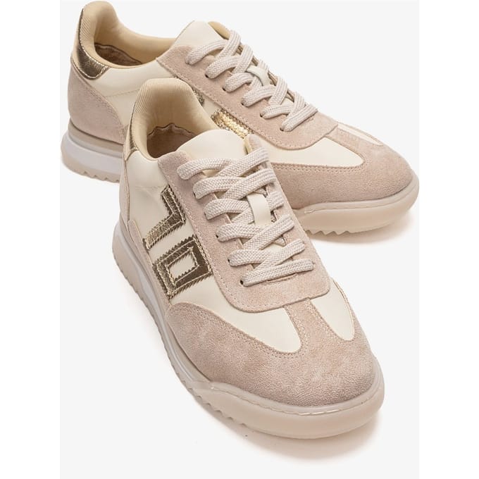 Arvon Sneaker