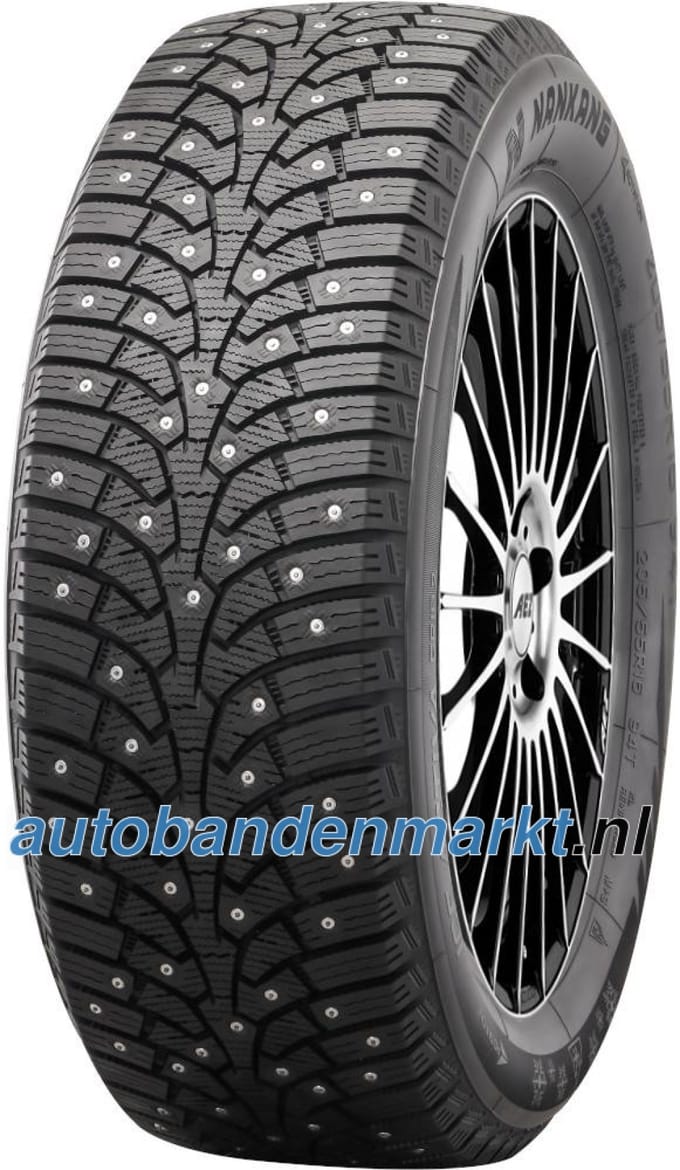 Nankang Ice Activa Grip 2 SUV ( 265/60 R18 110Q, met spikes )