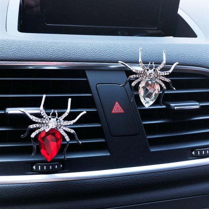 Sortie de climatisation de voiture en forme d'araignée, Clip d'aromathérapie, désodorisant de voiture, diffuseur de parfum de voiture rouge